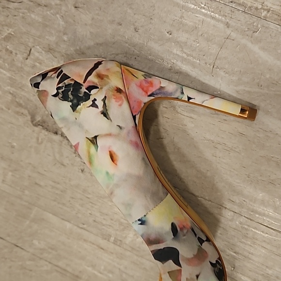 💕TED BAKER💕 Luceey Satin Pumps ~ Watercolor Abstract Floral Print 41 - Picture 7 of 15